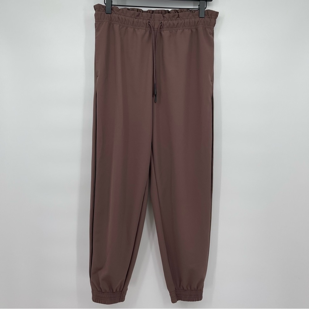 Athleta Metropolis Jogger in Mineral brown Size 4